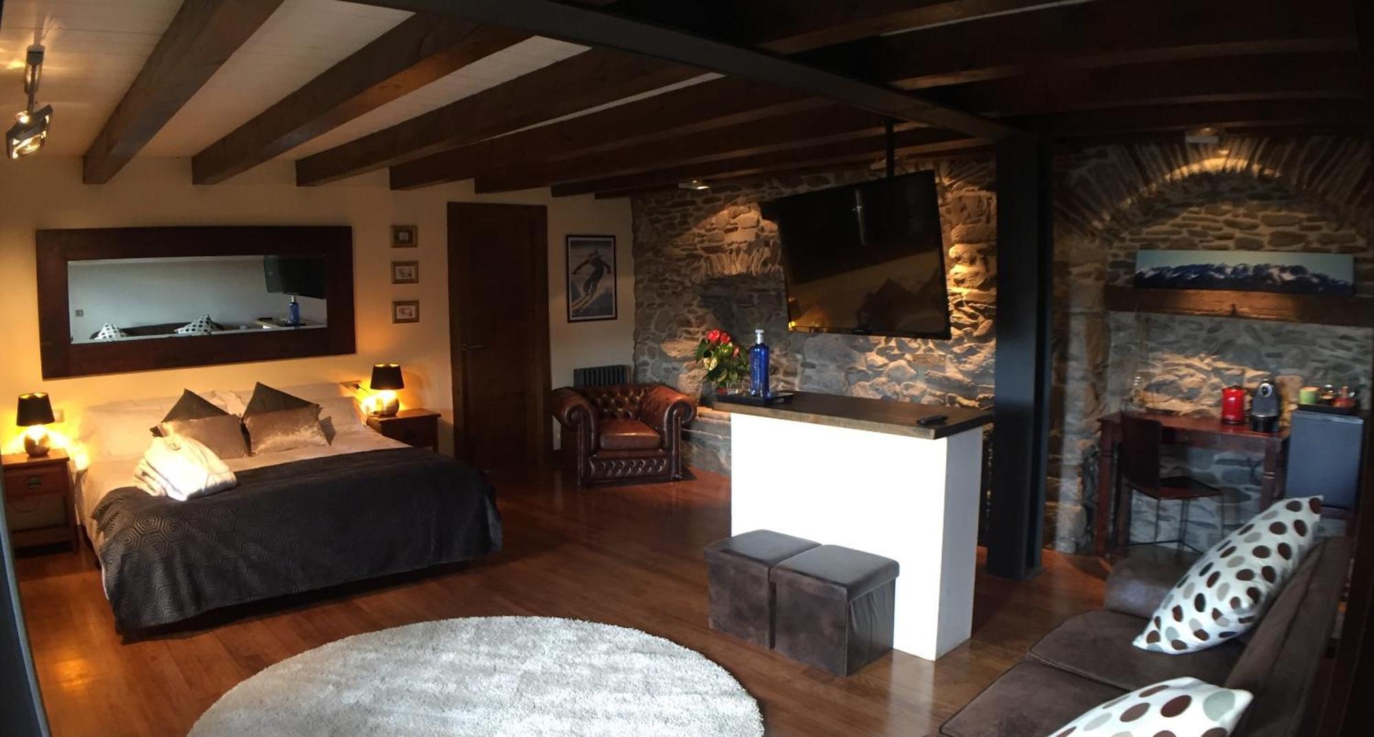 Mas Farner - Adults Only Bed & Breakfast Ливия Екстериор снимка