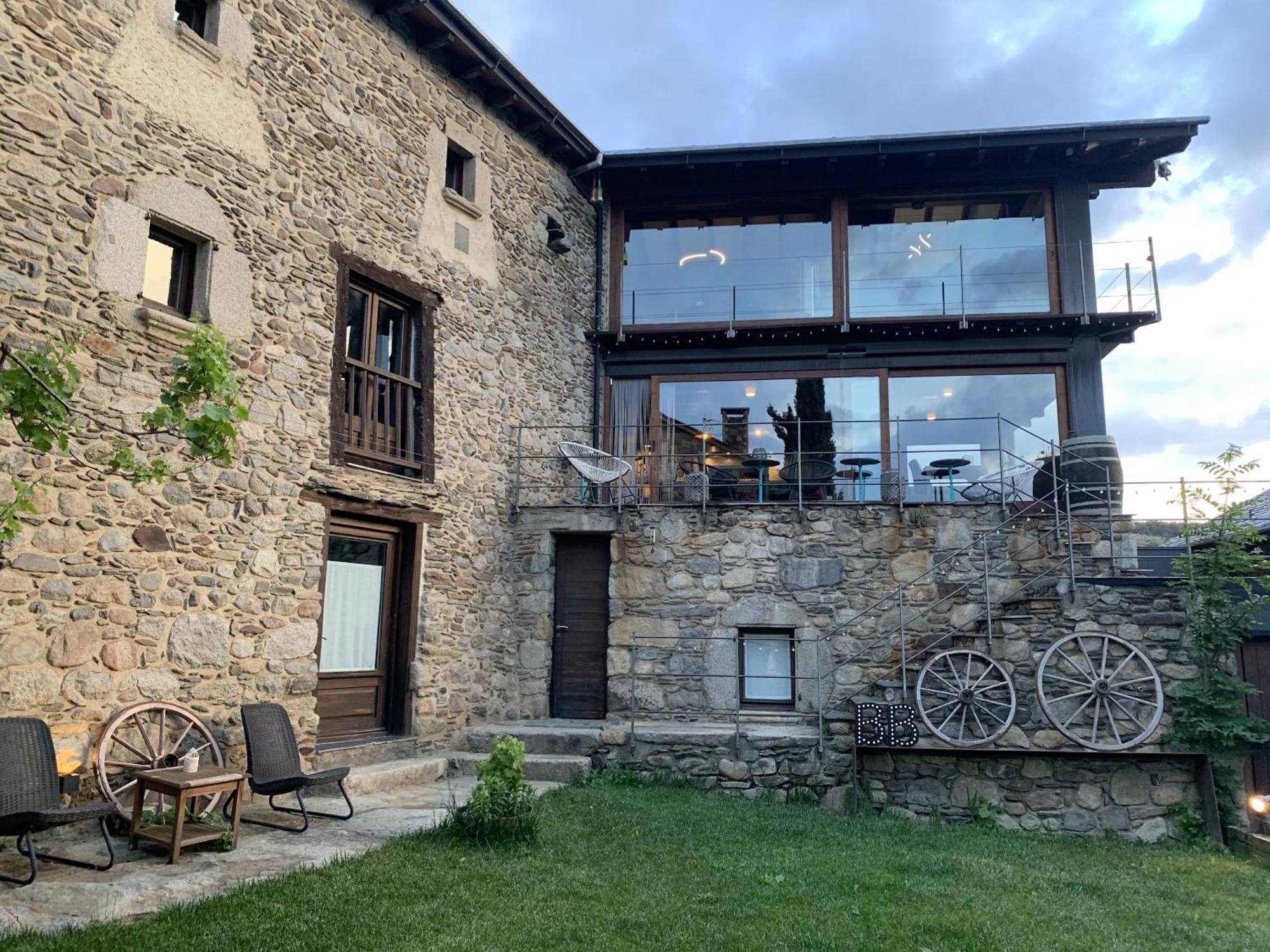 Mas Farner - Adults Only Bed & Breakfast Ливия Екстериор снимка