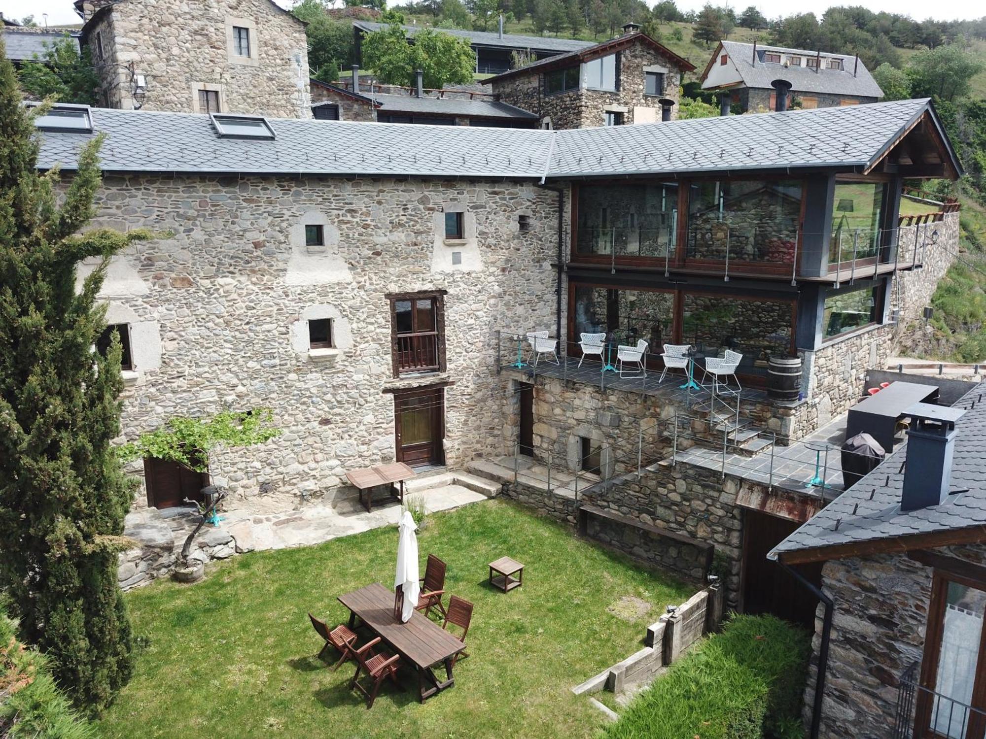 Mas Farner - Adults Only Bed & Breakfast Ливия Екстериор снимка